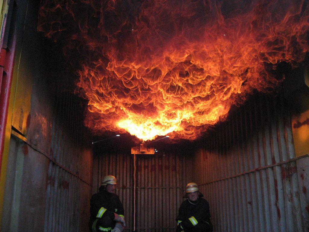Flashover- Backdraft. babsy
