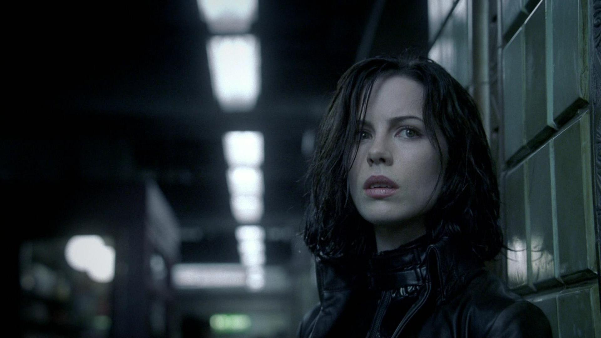 Kate Beckinsale Wallpaper