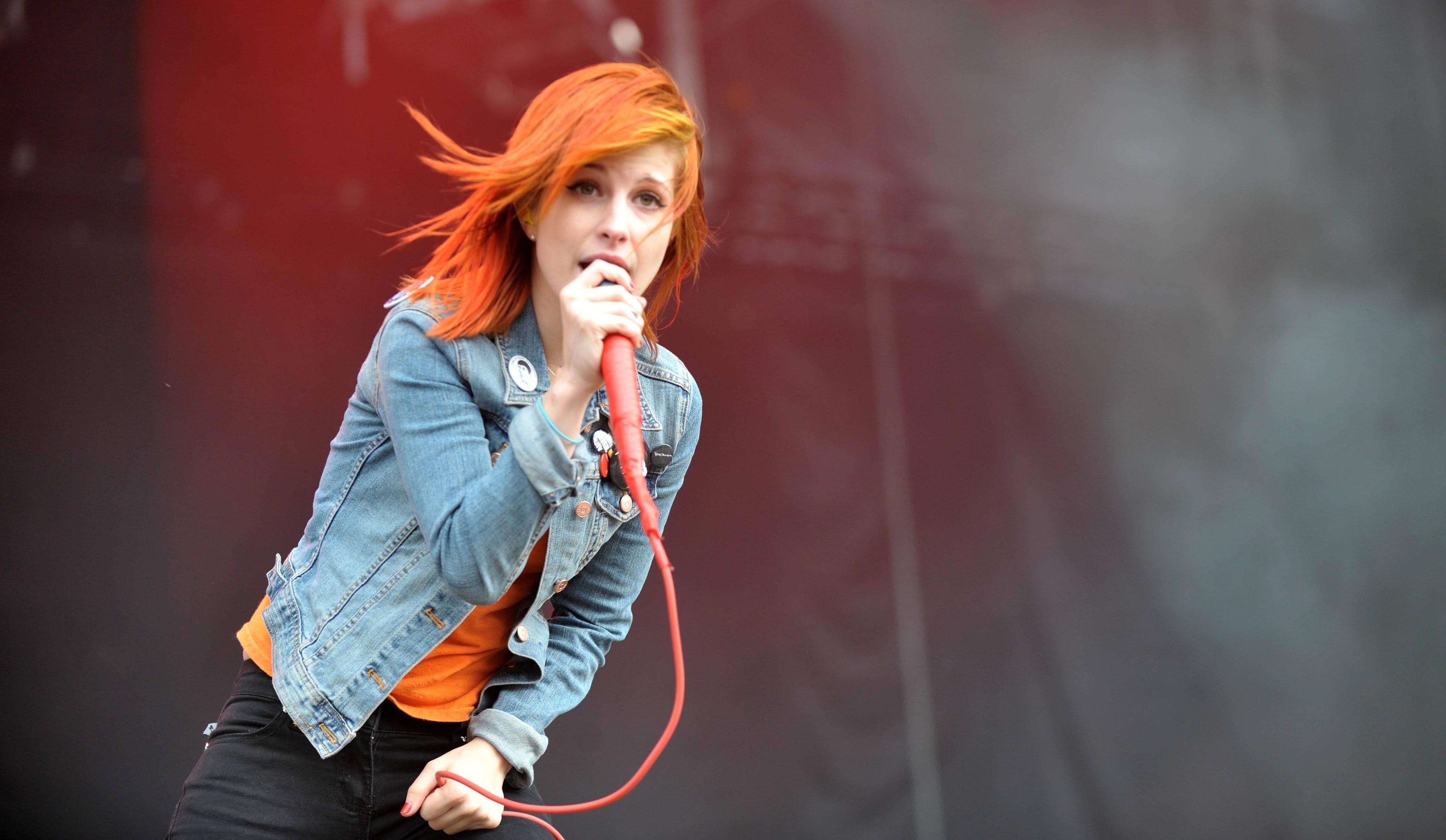 Hayley Williams Wallpaper