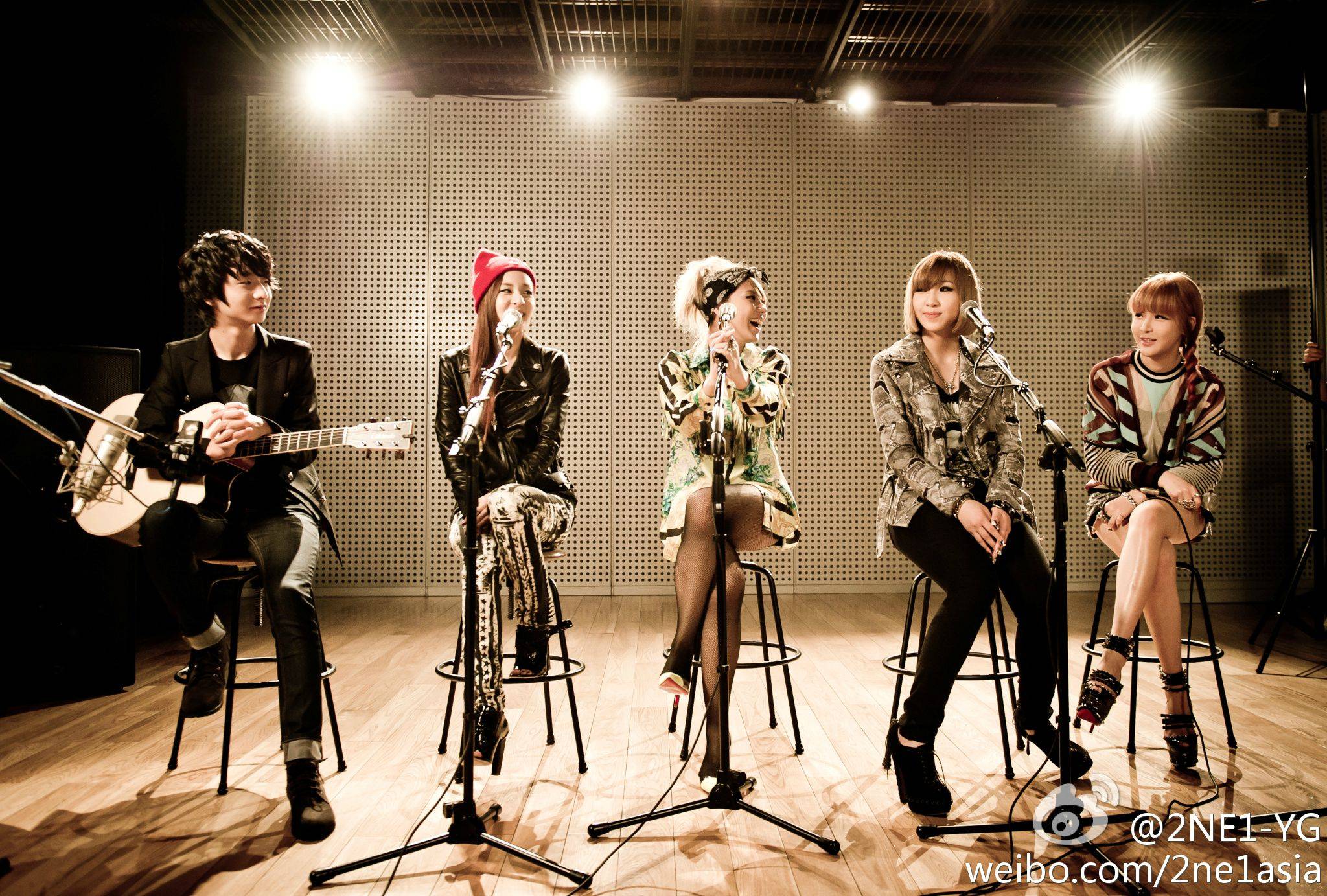 In Gallery: 2ne1 Wallpaper, Fungyung Background