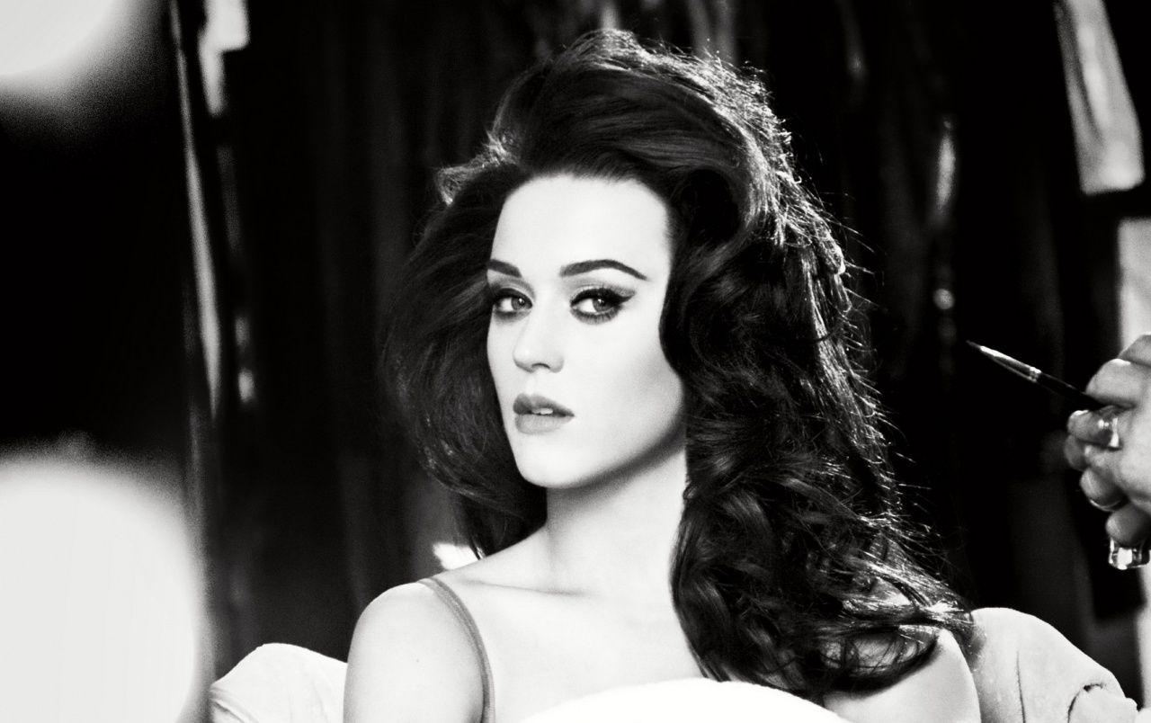 Katy Perry Black And White Close Up Wallpaper. Katy Perry Black