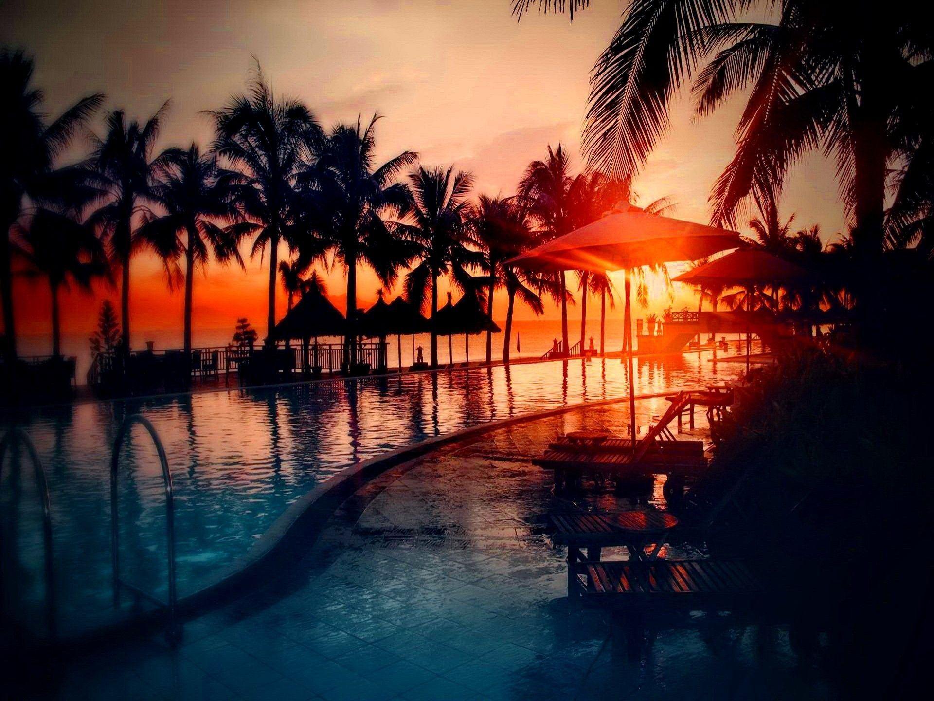 Tropical Island Sunset Wallpaper