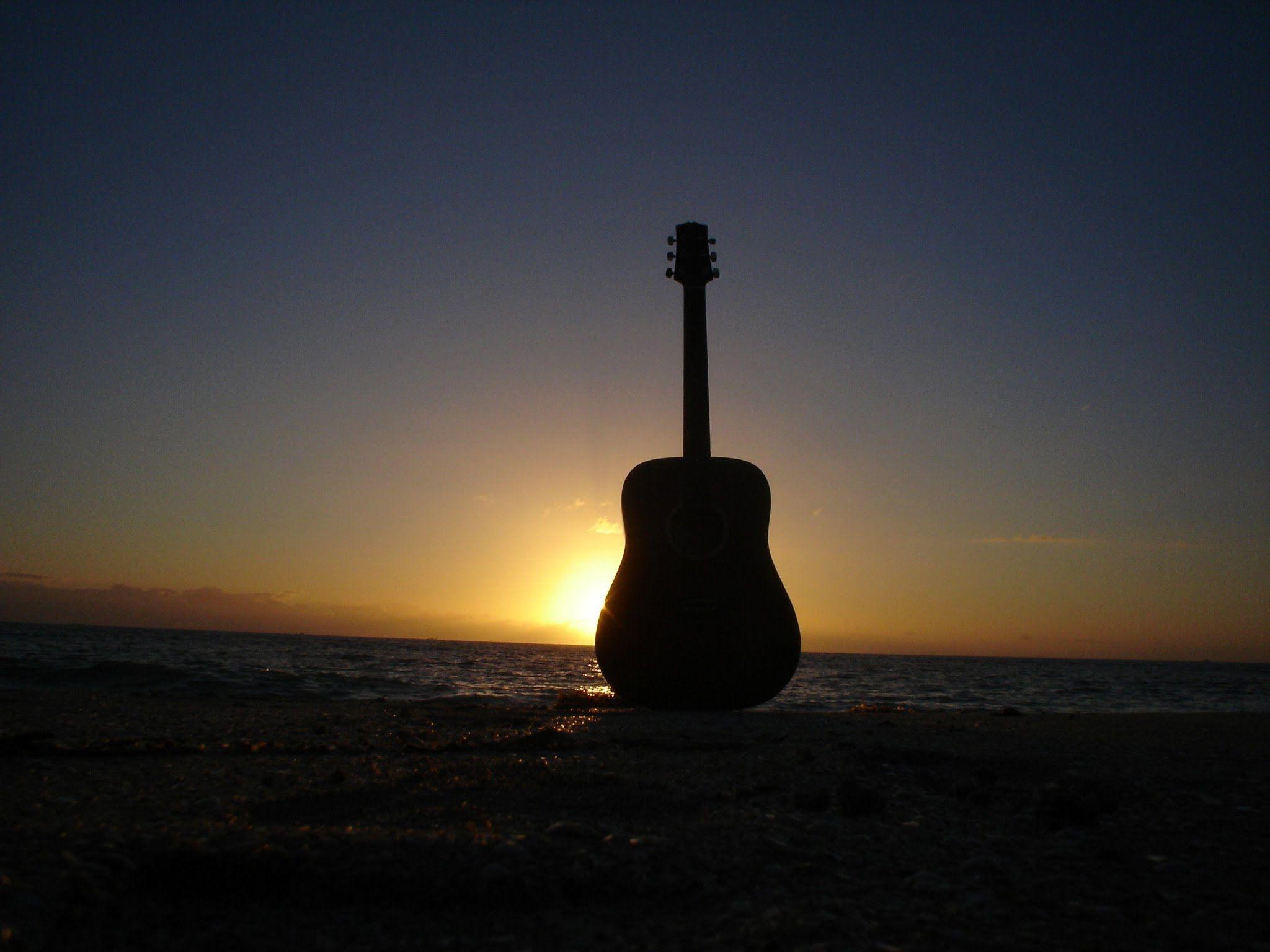 Luau Eclipse o menino jogar