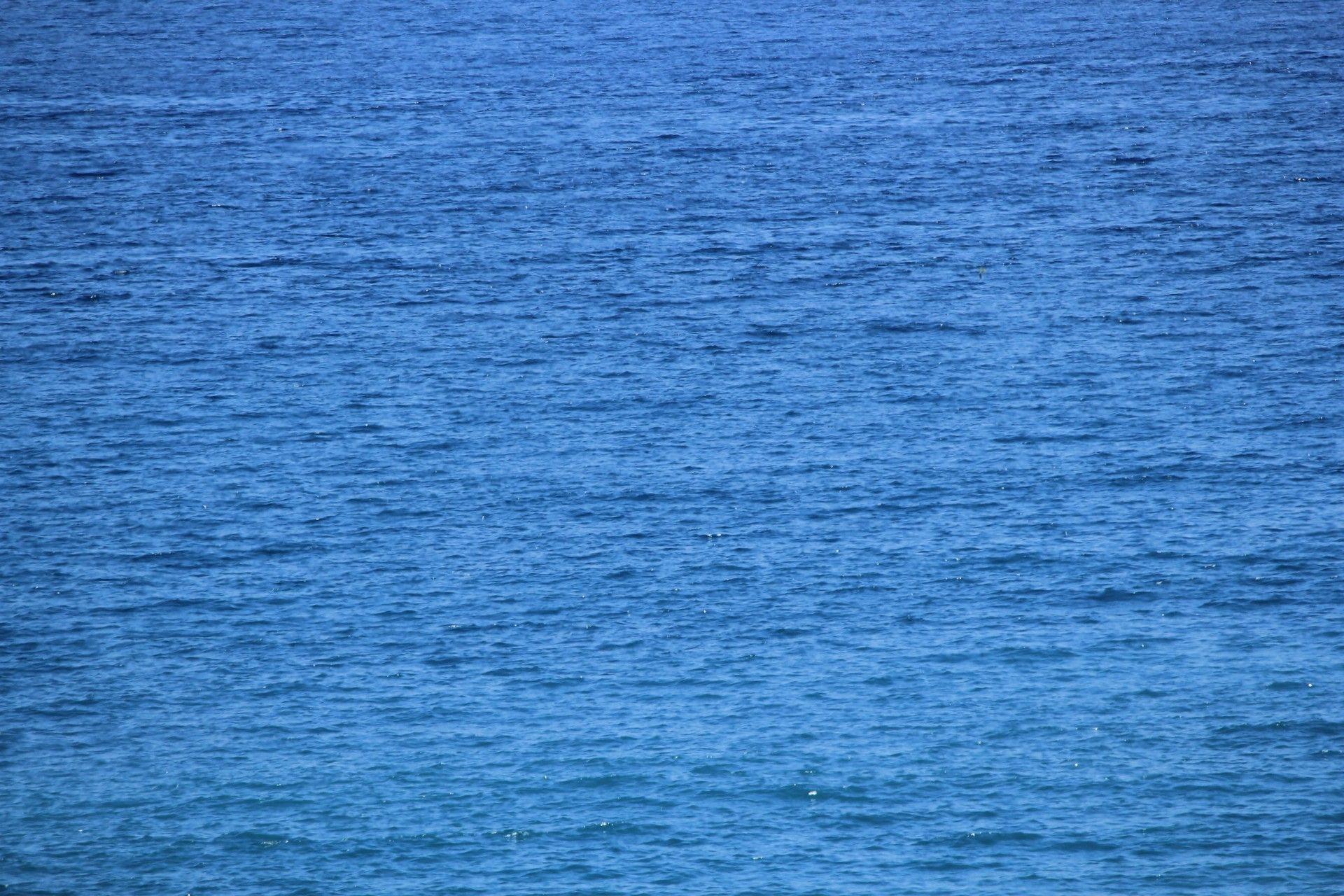 Sea Water Background Free Domain Picture