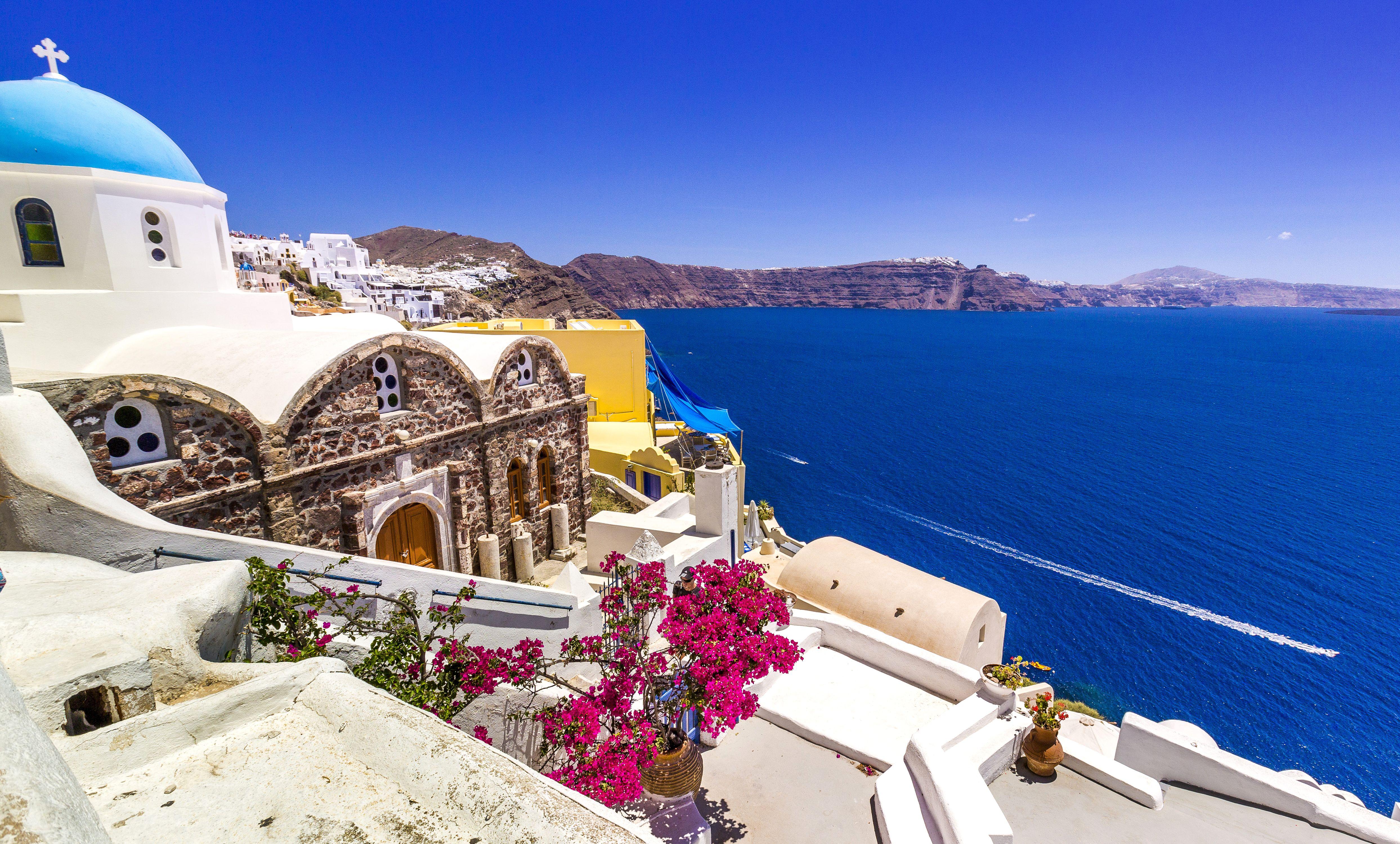 House in Santorini, Greece 4k Ultra HD Wallpaper and Background