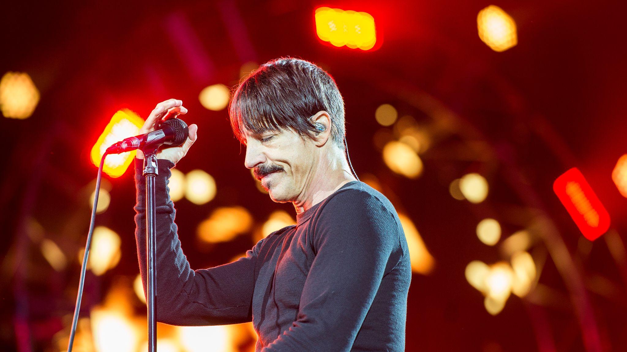RiP Red Hot Chili Peppers Kiedis 2eight