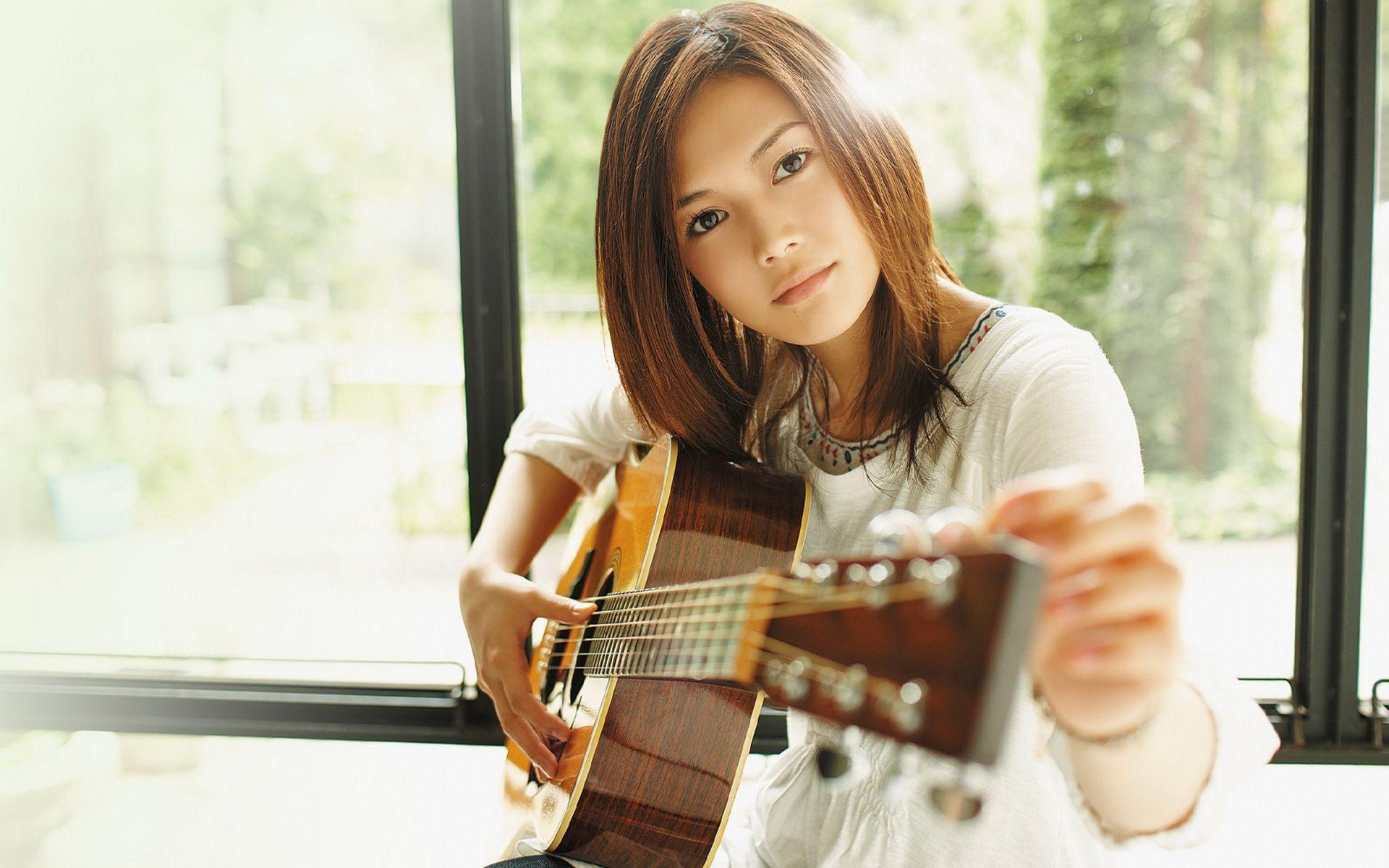 Japanese singer Yoshioka Yui HD wallpaper Wallpaper