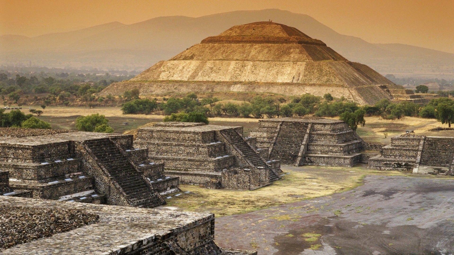 Pyramid Of The Sun, Teotihuacan, Mexico. Android wallpaper for free