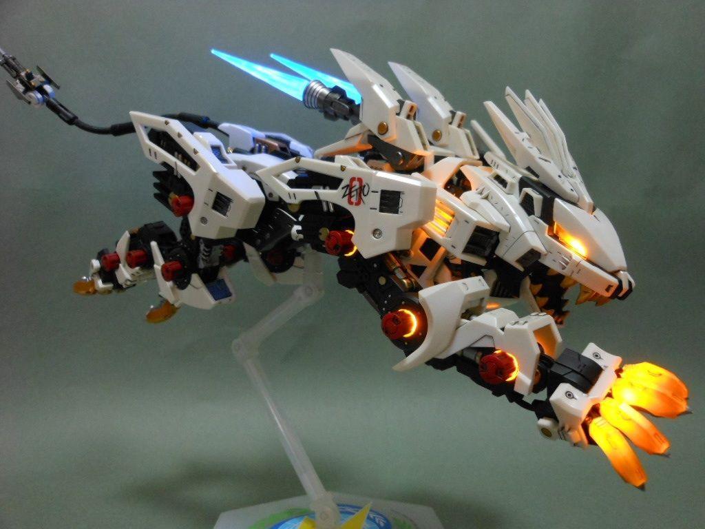 Liger Zero (with lights!). Badass Machines. Gundam