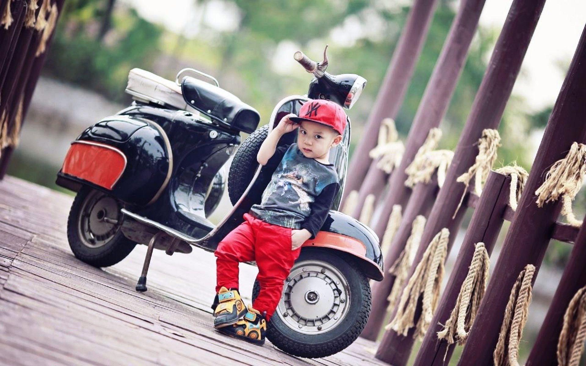 Scooter Wallpaper and Background Image