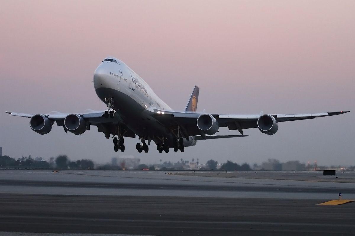 Lufthansa Brings The 747 8 Intercontinental To LAX