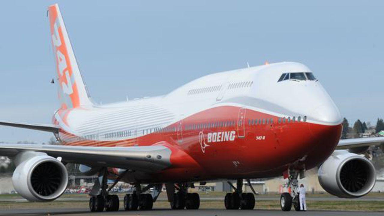 A Sneak Peek Inside Boeing's New 747 8 Jumbo Jet