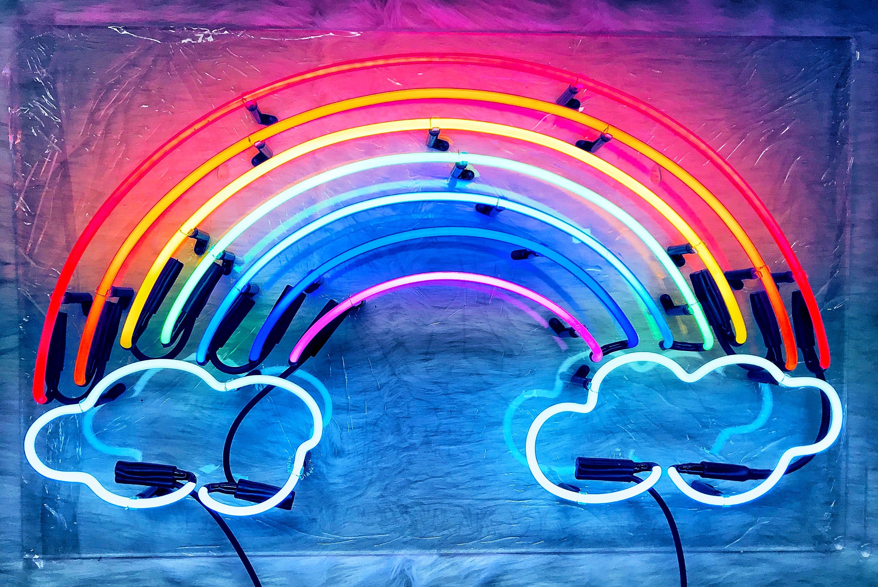 Neon. Neon, Rainbows