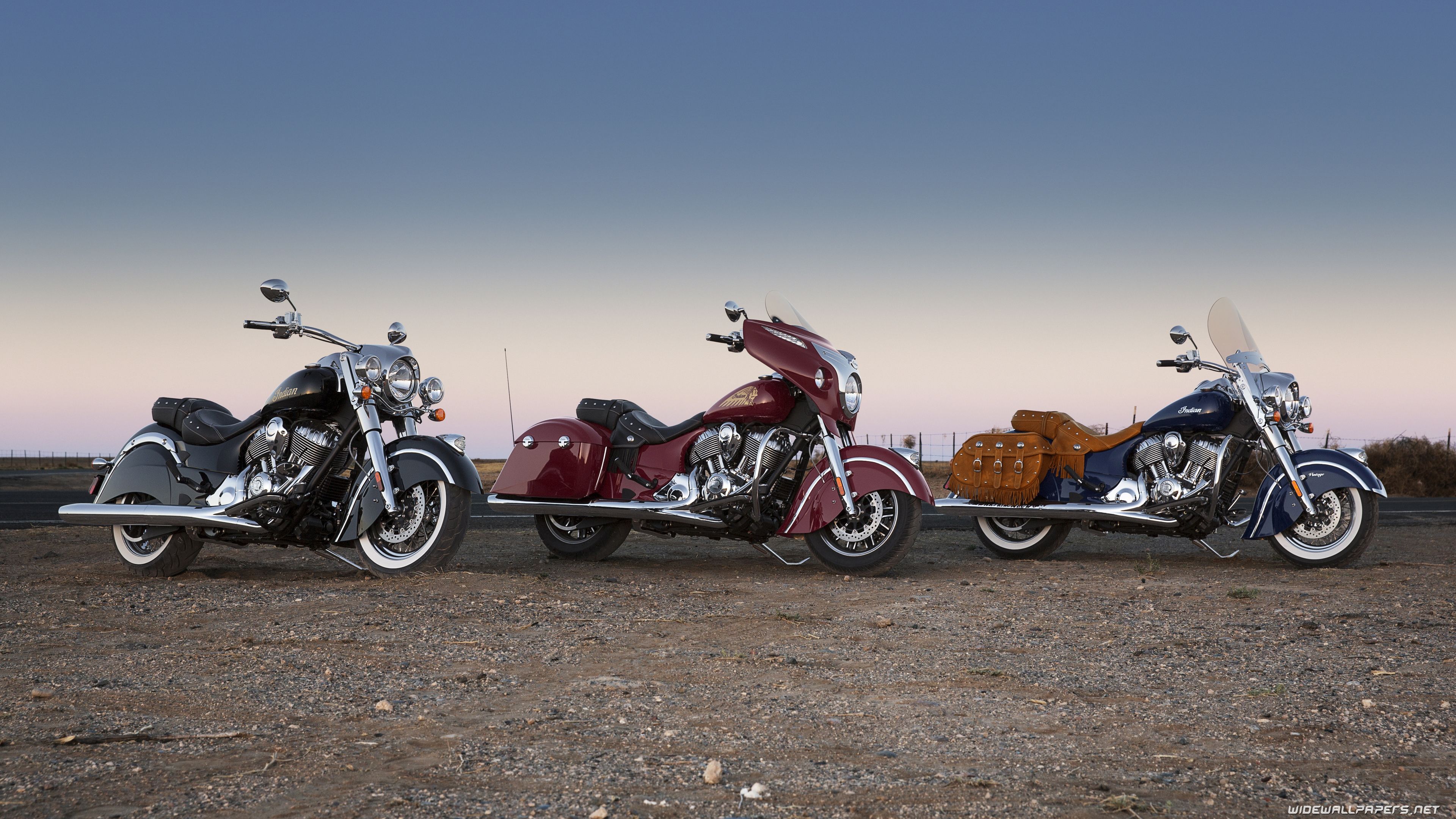 Indian Chief Classic motorcycle desktop wallpaper 4K Ultra HD