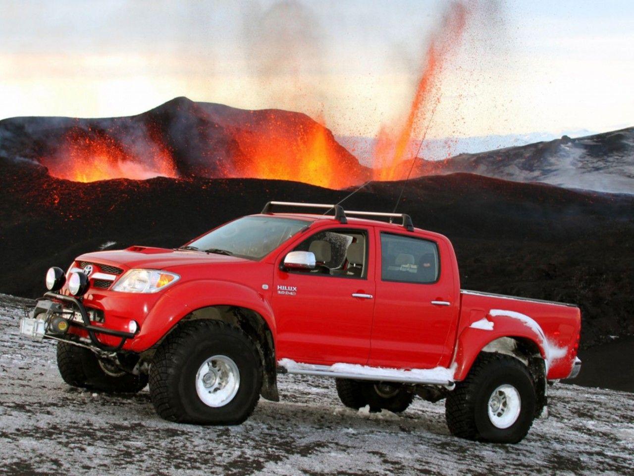 Small Pickup Trucks Toyota 2014 Wallpaper: Desktop HD Wallpaper