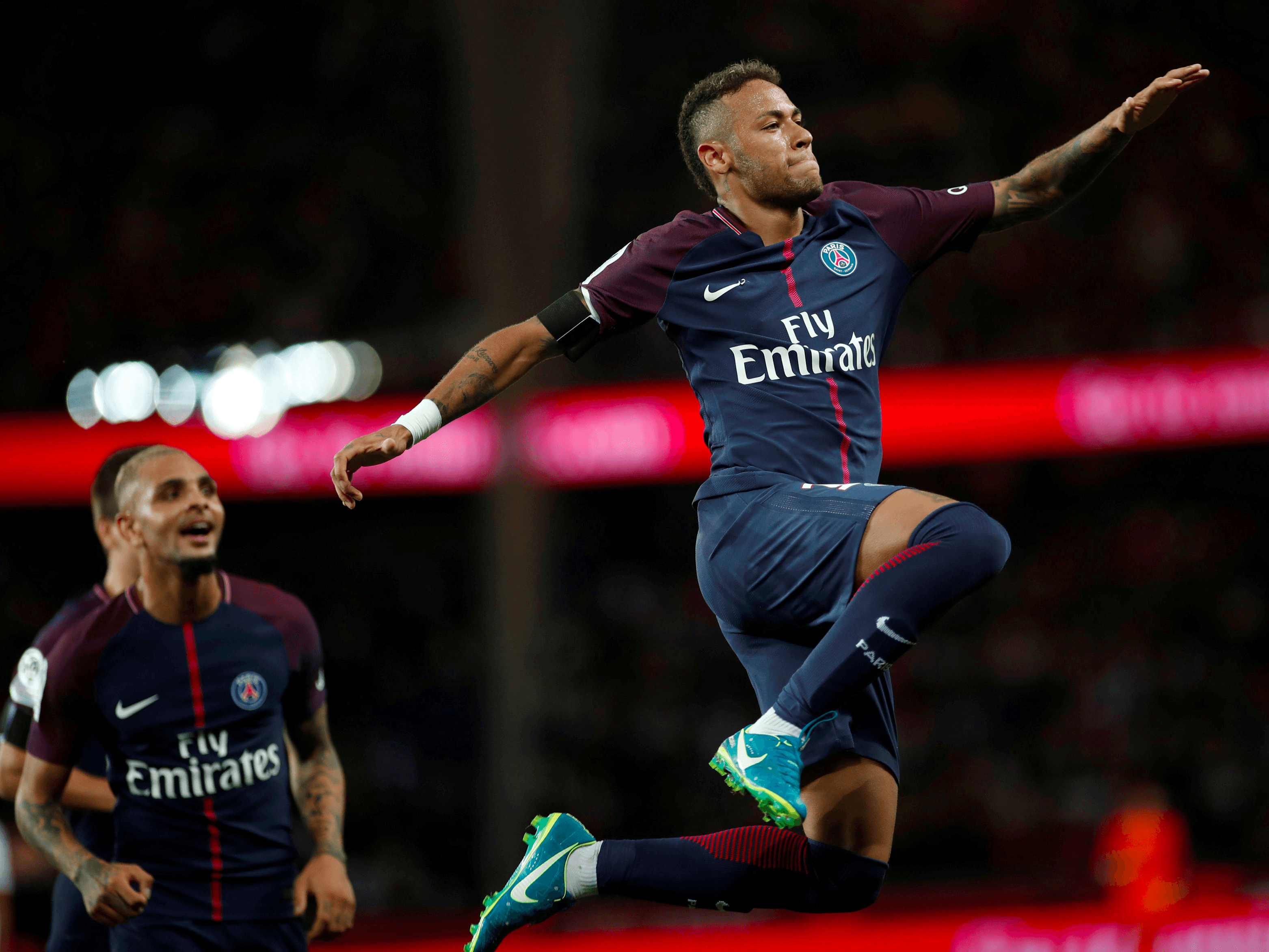 Neymar had an outrageous PSG home debut