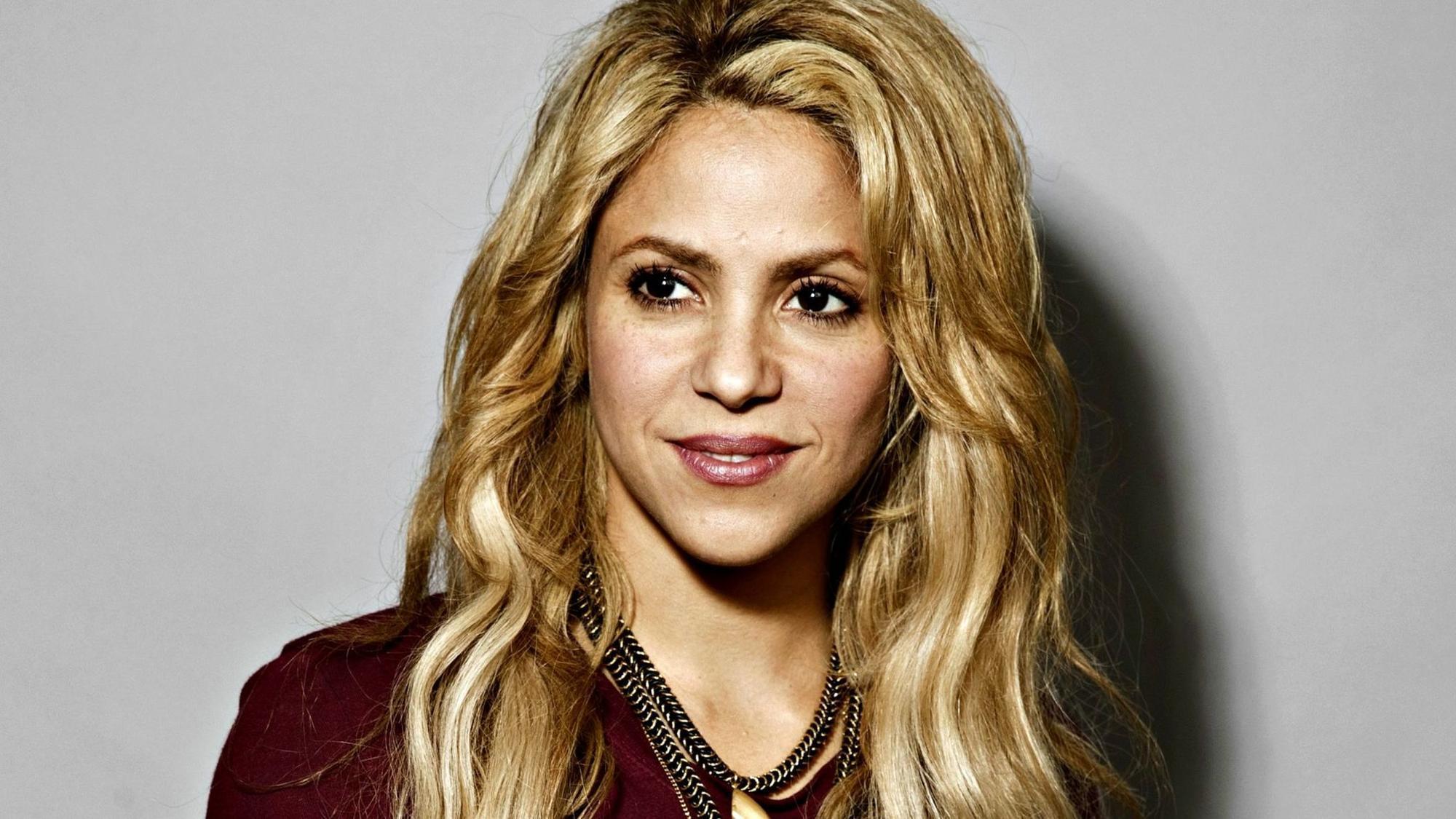 Shakira postpones January concerts in Miami, Sunrise