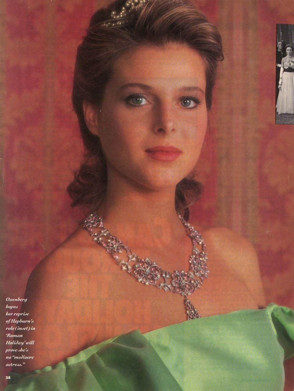 Yo. catherine oxenberg.look at that face i´m totally lost.thoose
