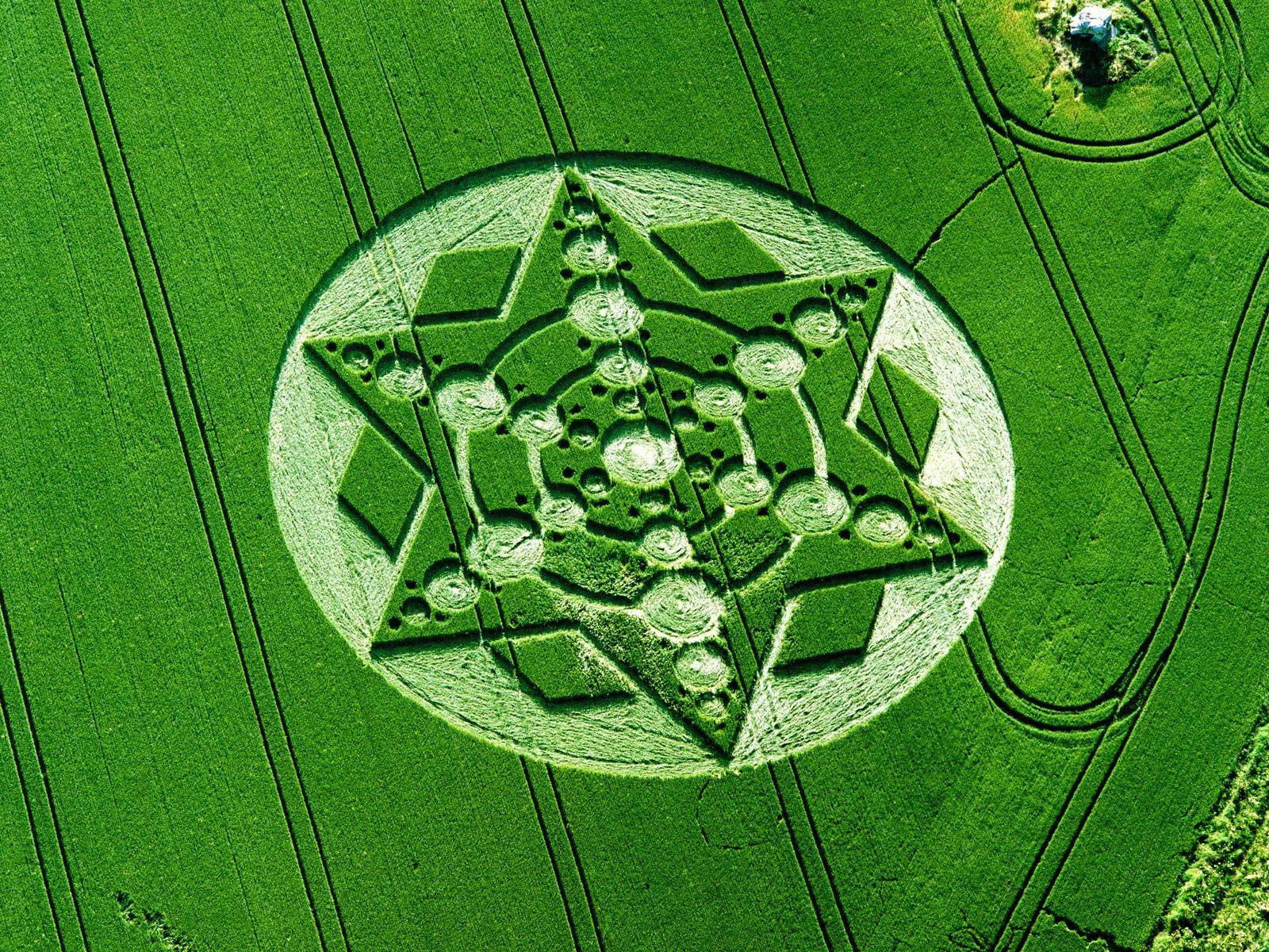 Crop Circles Wallpaper and Background Imagex1200