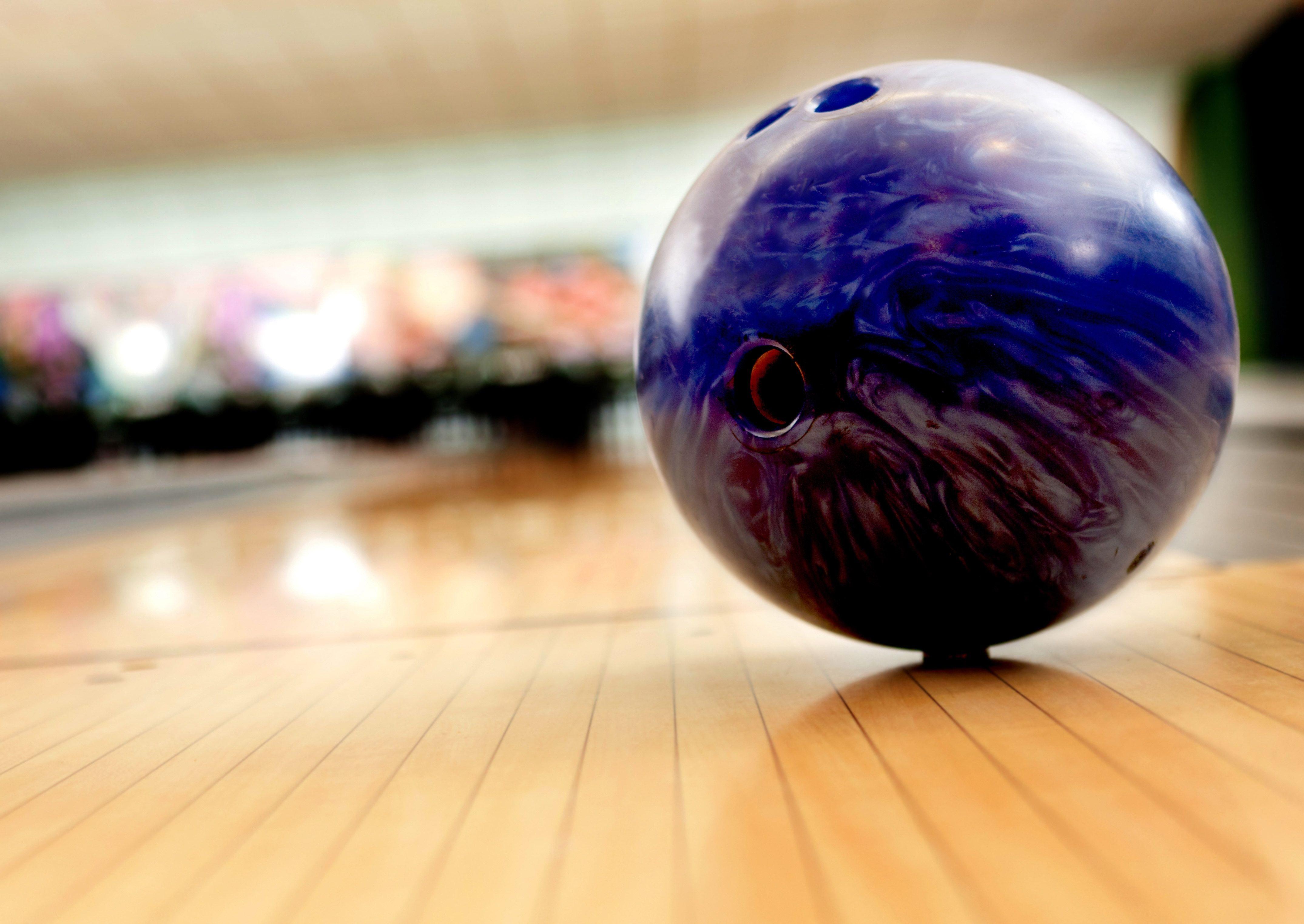 Download wallpaper 4299x3047 bowling, ball, blurred background HD