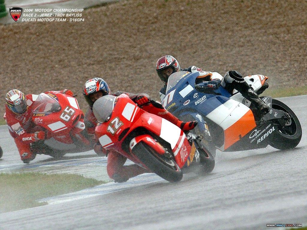 Ducati Desmosedici in 2004 Italian Superbike & MotoGP 1024x768 NO.18