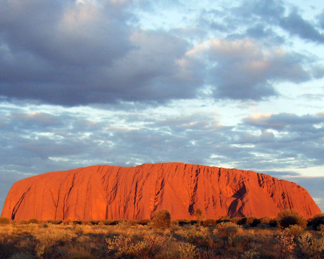 Australia) –Getting to Uluru (Ayers Rock). free download wallpaper