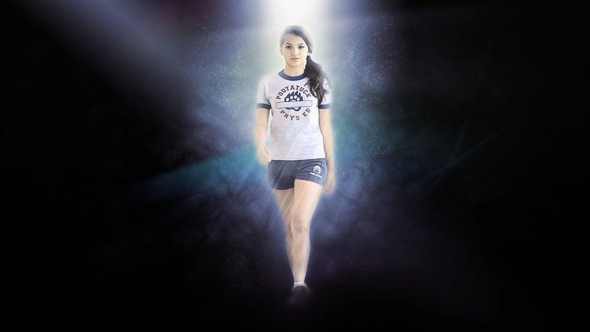 Isabela Moner Wallpaper