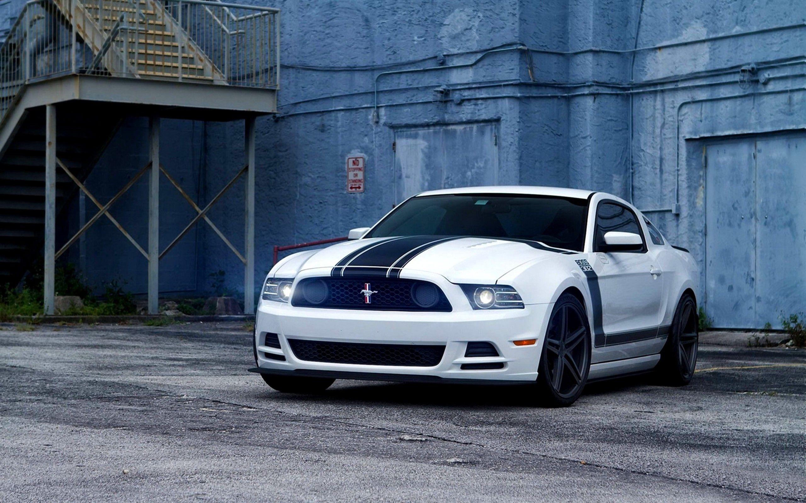 White Ford Mustang Muscle Car Desktop Wallpaper