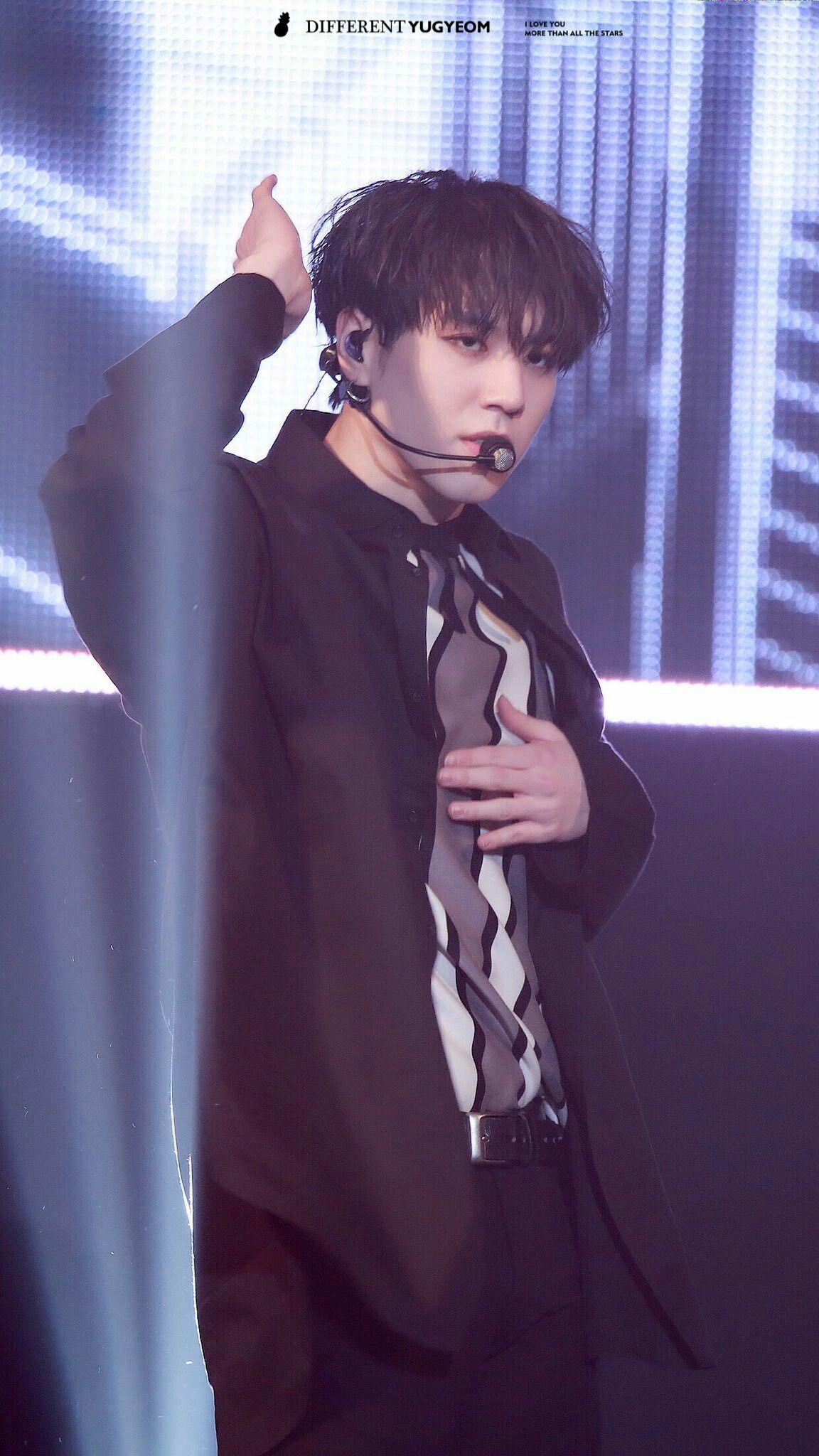 Kim Yugyeom (Wallpaper ver.) cr: DIFFERENT YUGYEOM. YUGYEOM