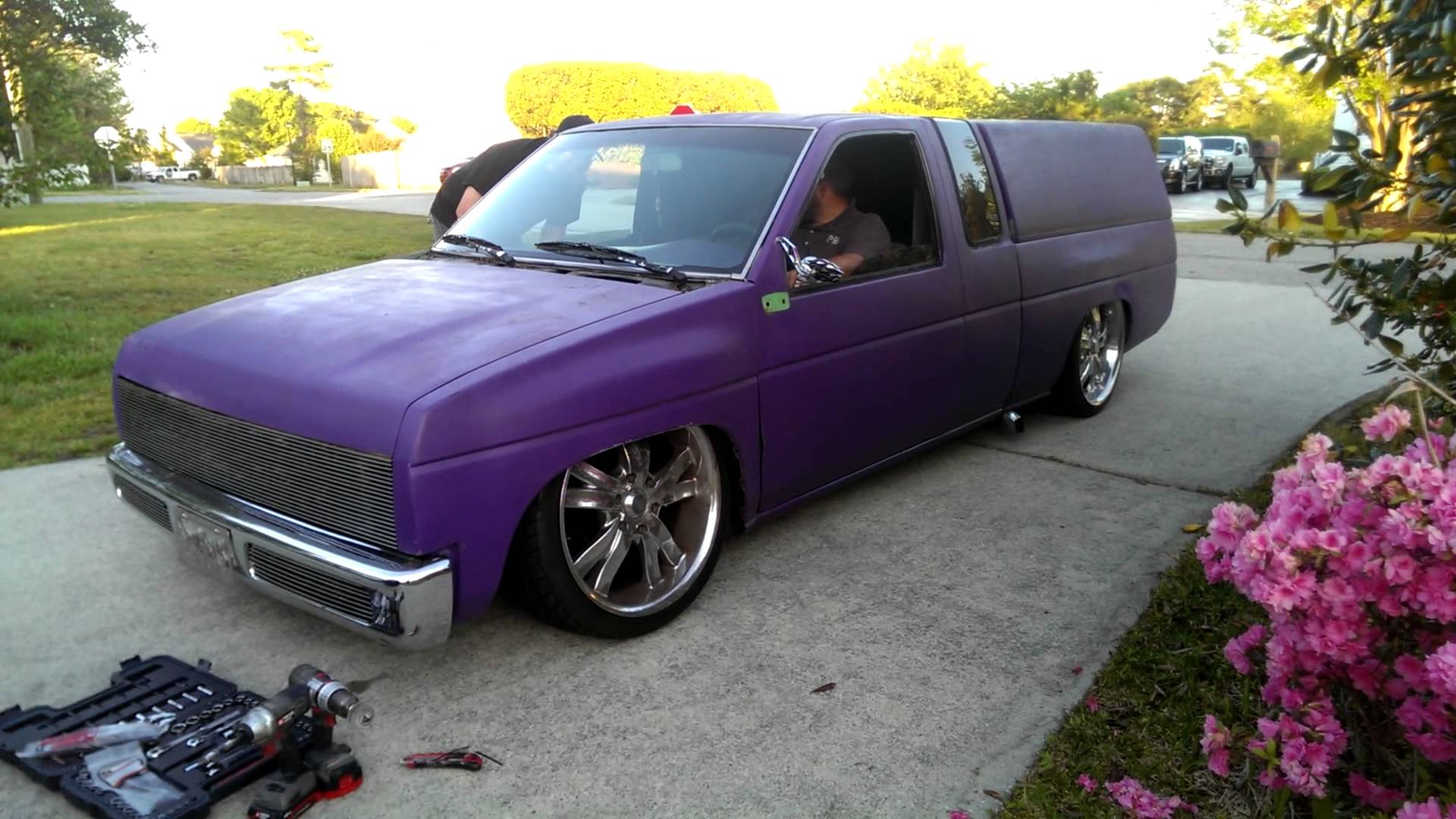 Mini truck on airbags