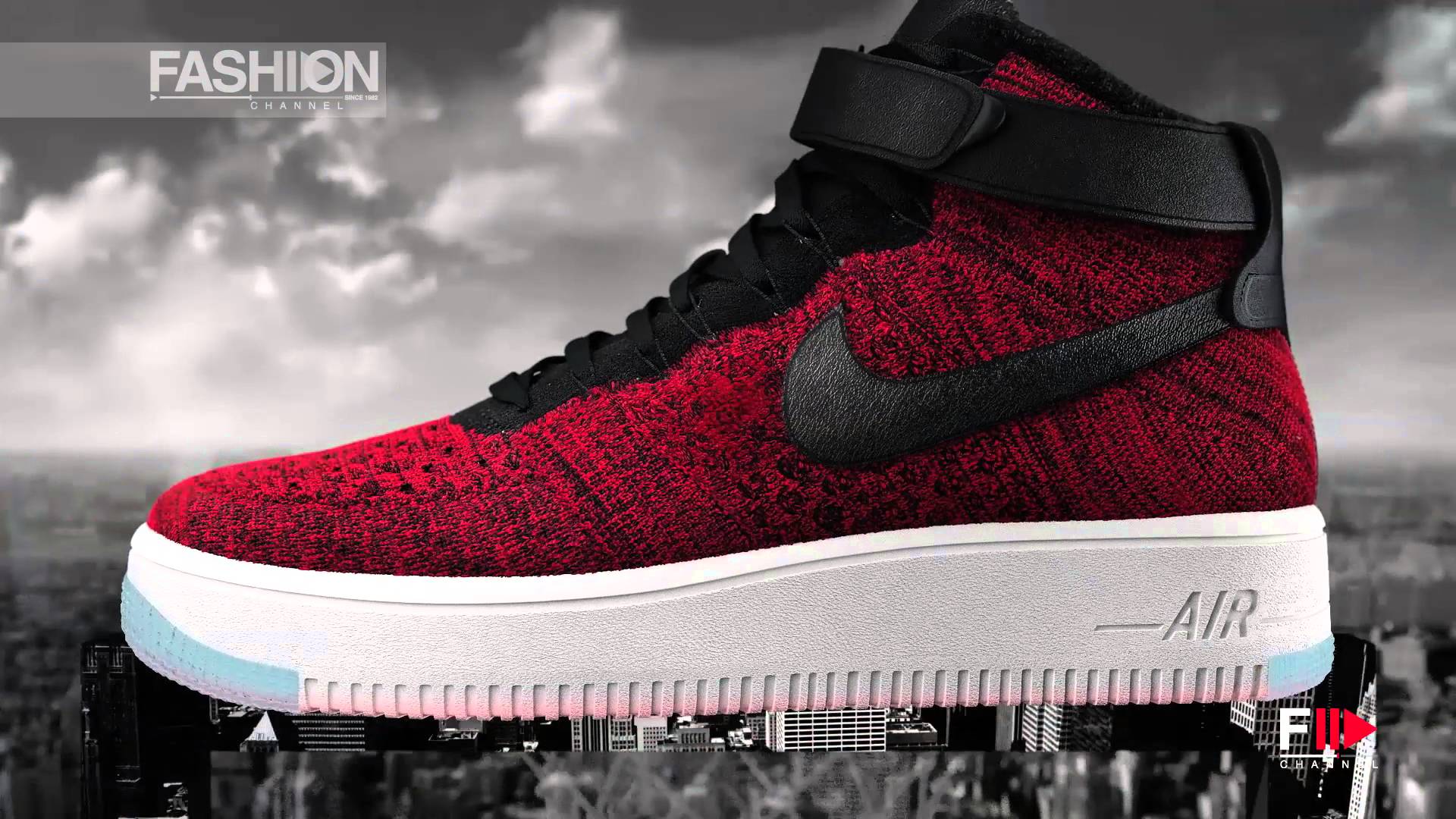 NIKE Air Force 1 Flyknit