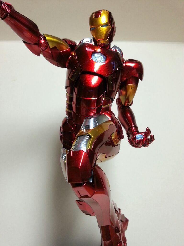 9 Iron Man Mark VII: Action Hero Vignette New Generation Model Kit
