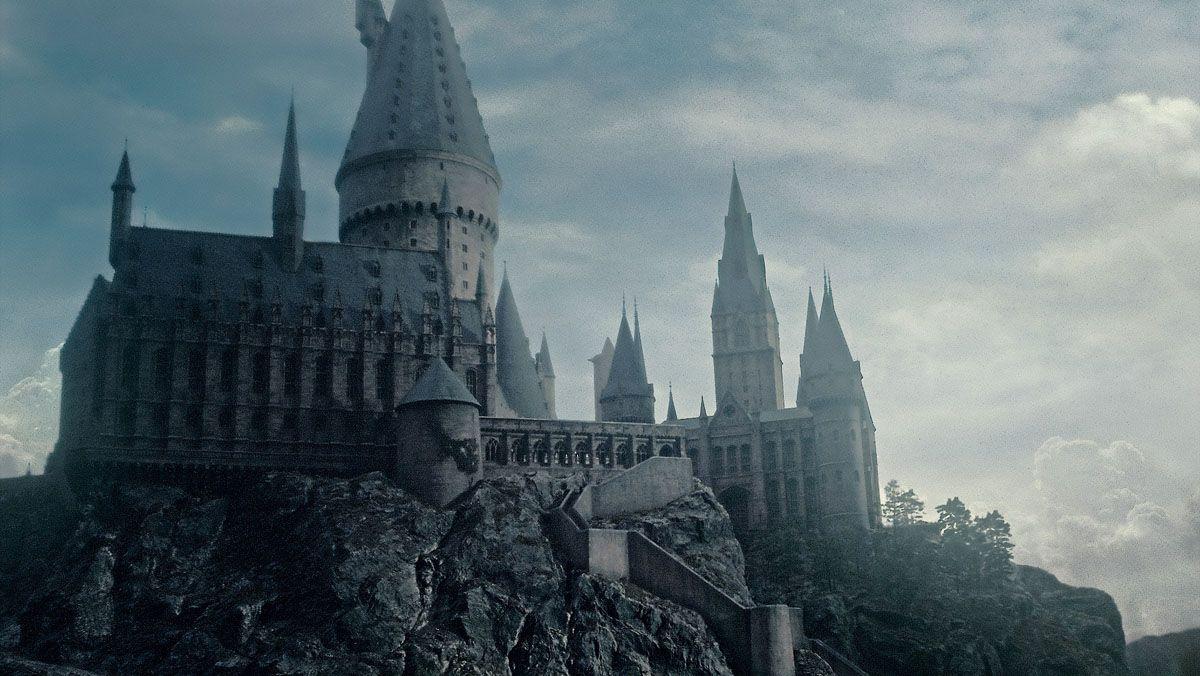 Hogwarts Castle Wallpaper. (67++ Wallpaper)