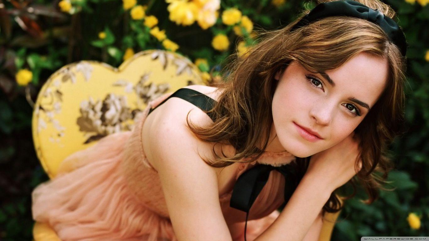 Emma Watson 40 ❤ 4K HD Desktop Wallpaper for 4K Ultra HD TV • Wide