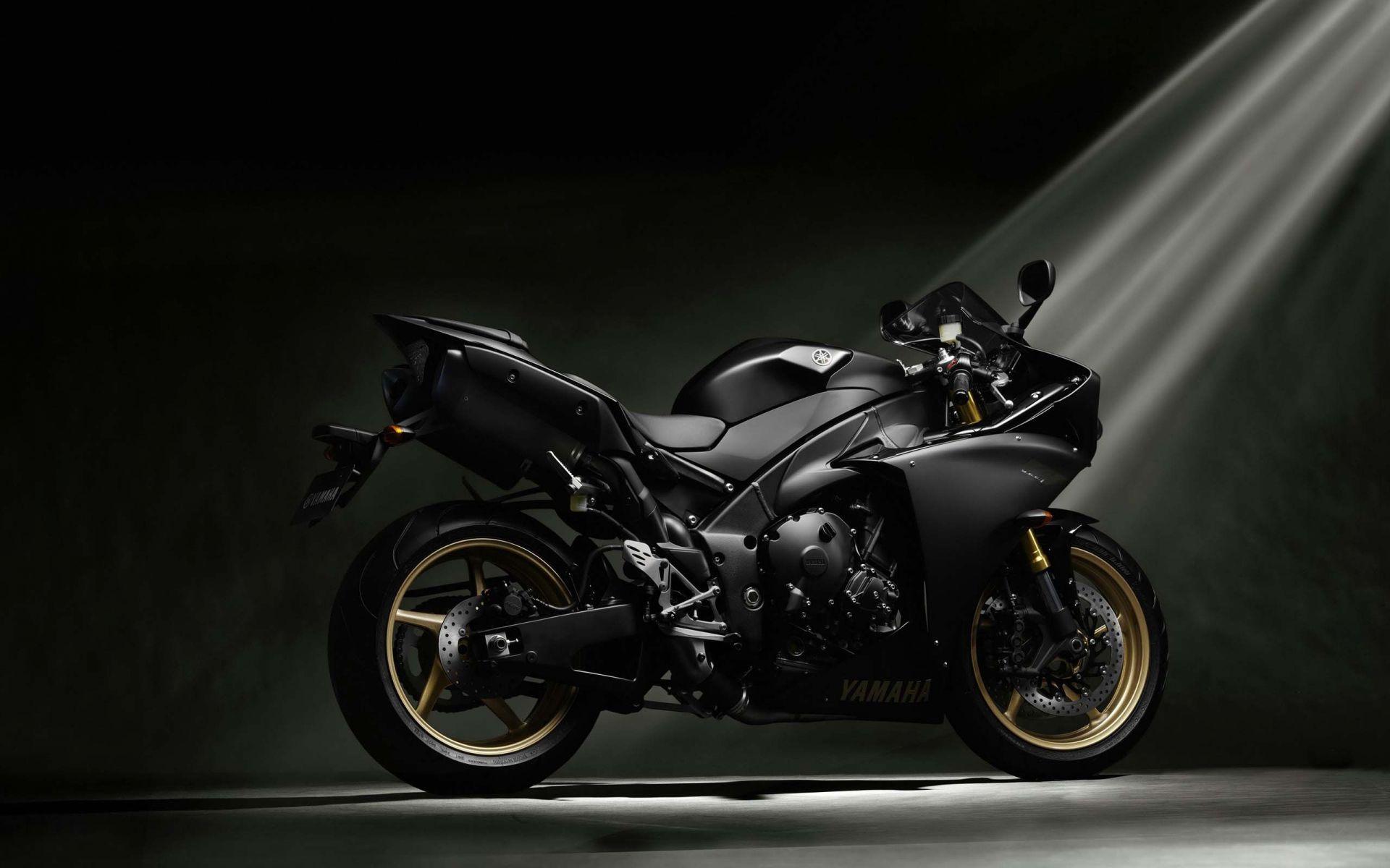 Yamaha Yzf R1 -The Furious Black. HD Yamaha Bikes Wallpaper