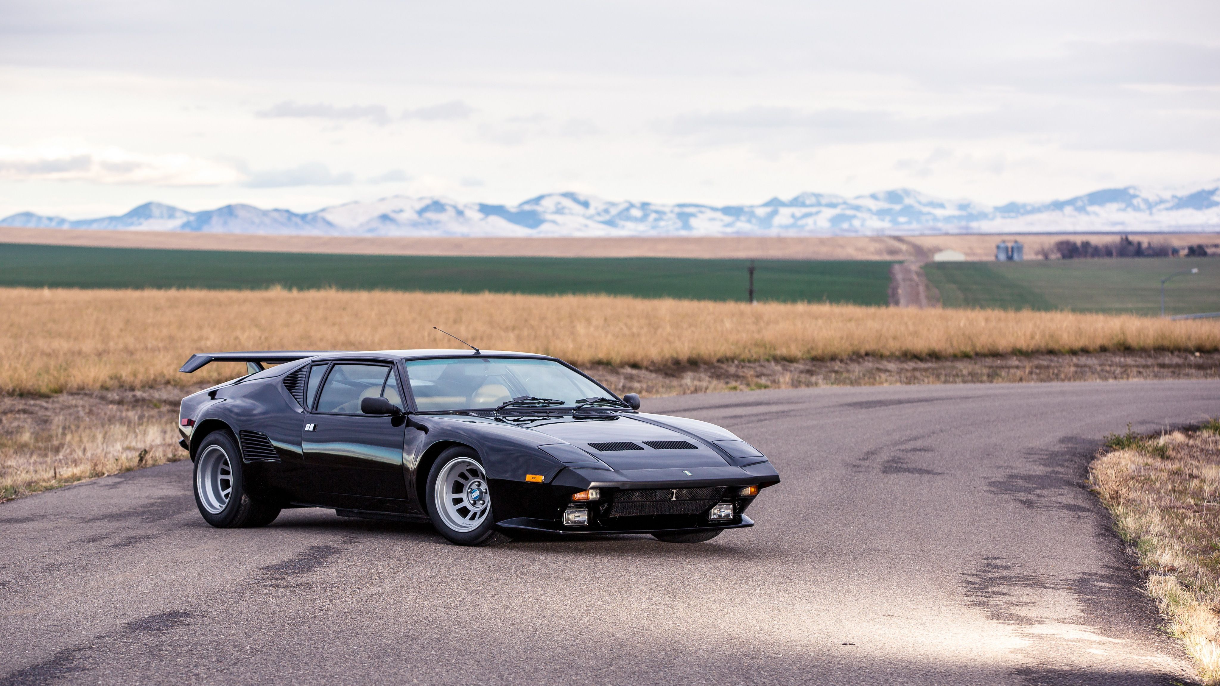 De Tomaso Pantera on the Road