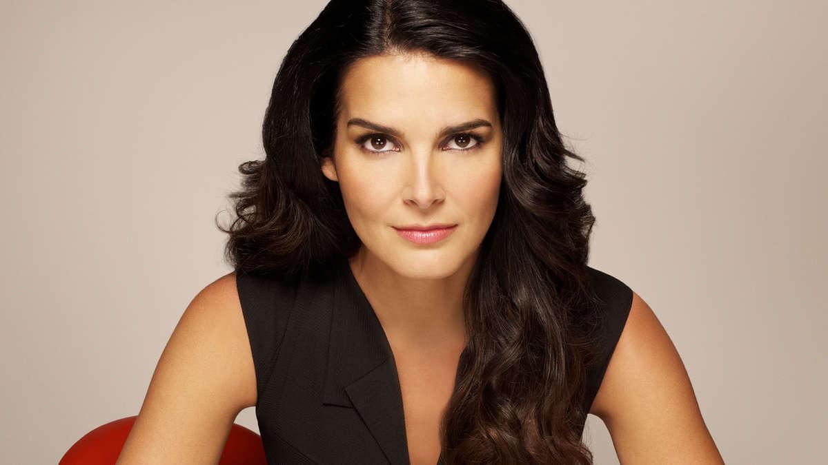 Angie Harmon Wallpapers High Resolution.