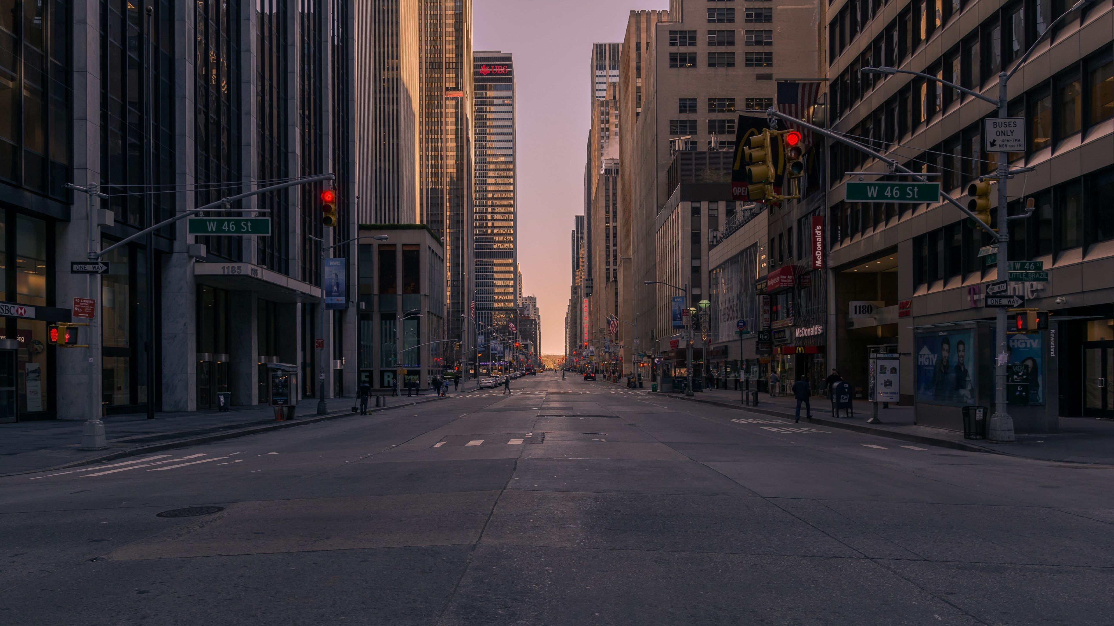 a nearly empty street in new york in the morningempty roads 4k