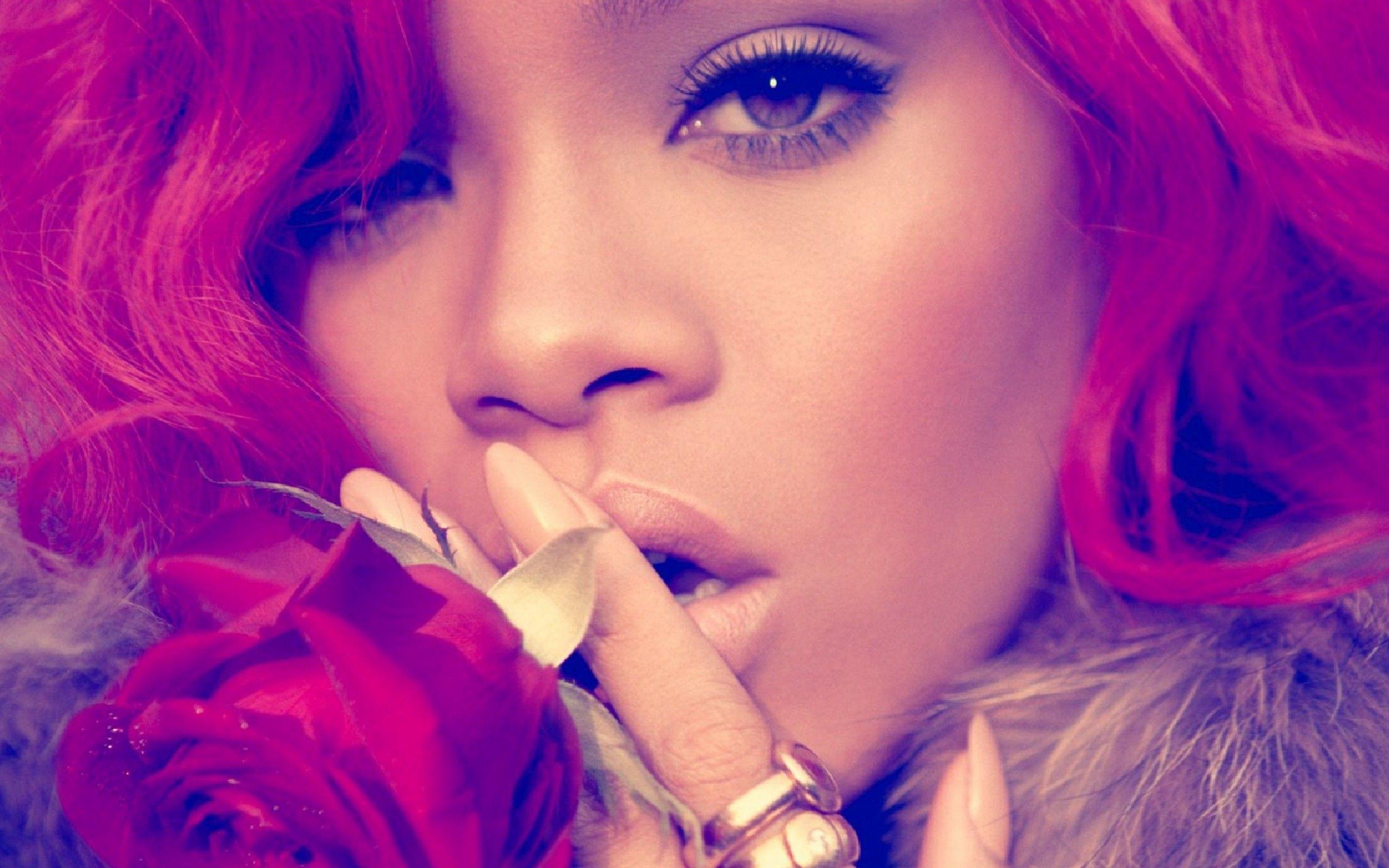 Beautiful Rihanna HD Wallpaper