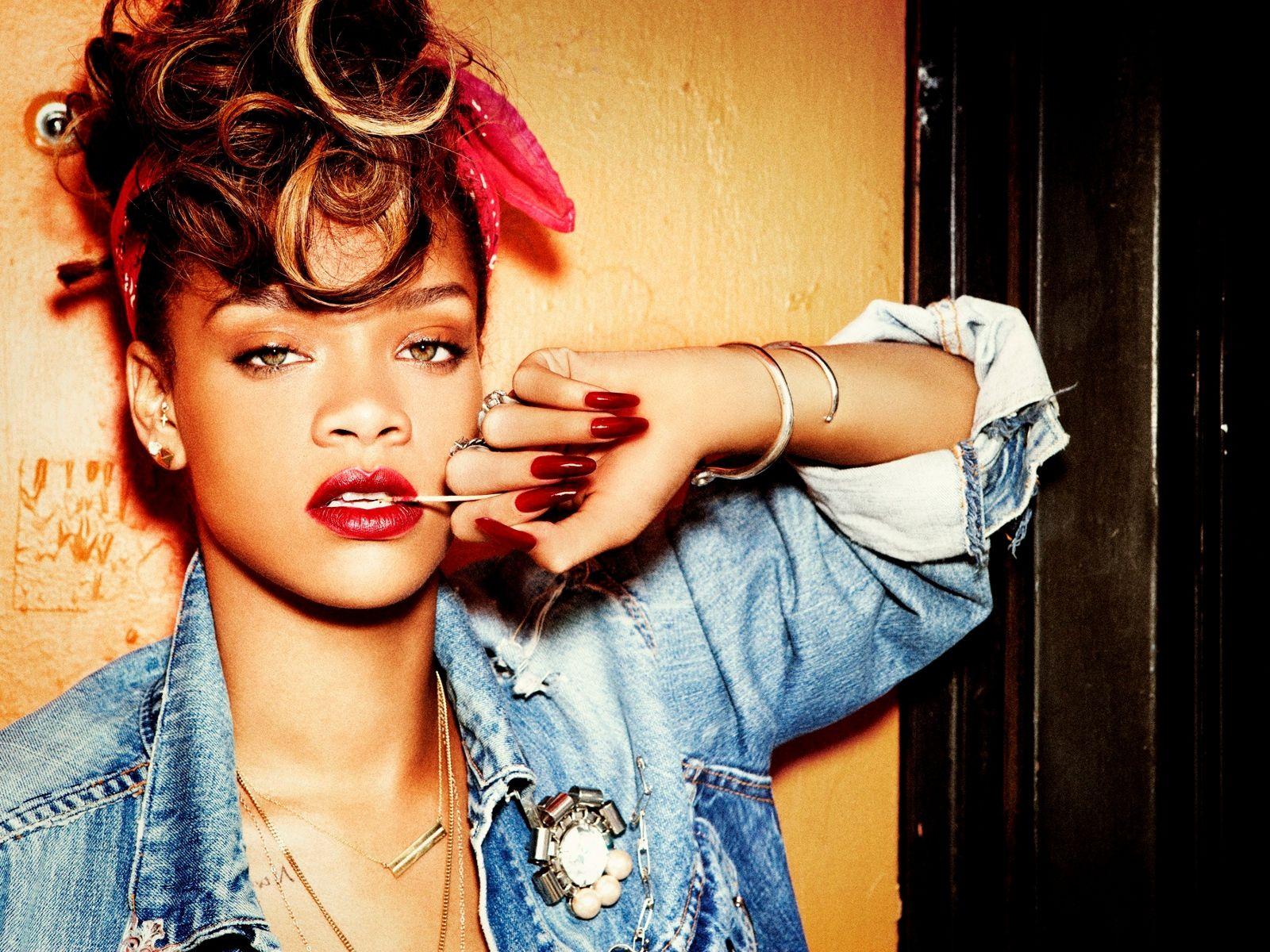 Rihanna Wallpaper