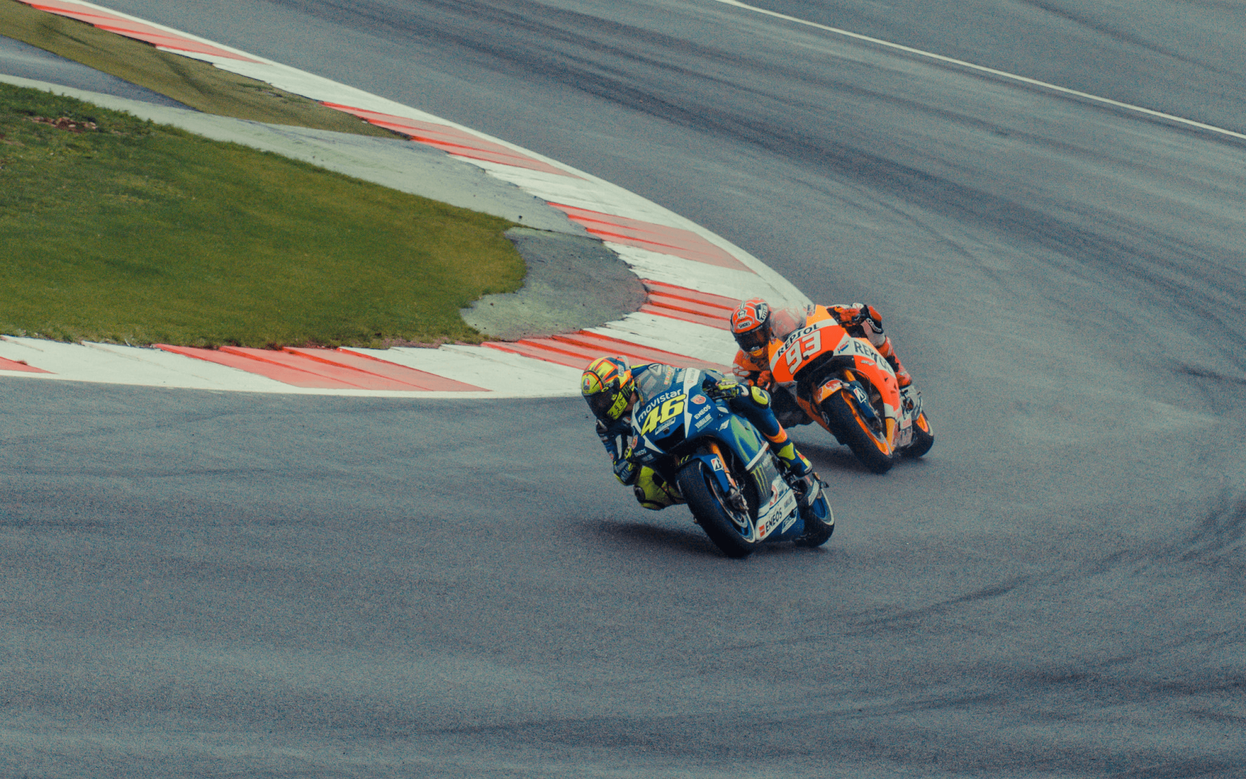 Download 2560x1600 valentino rossi, yamaha, marc marquez, honda