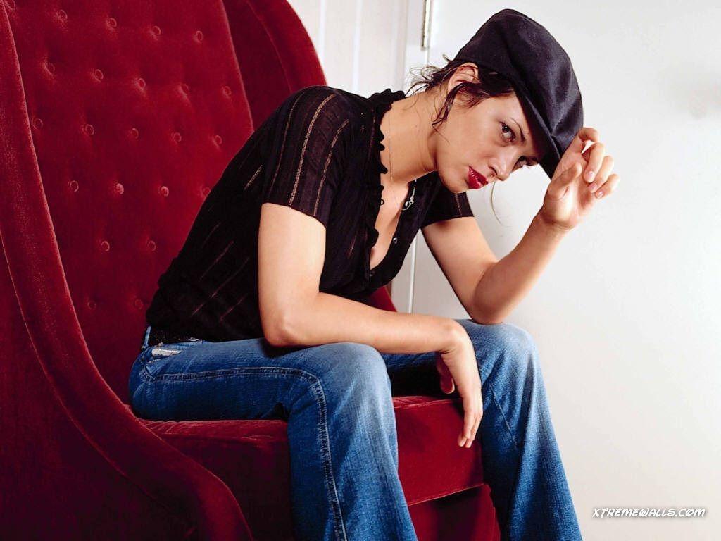 Asia Argento Wallpaper