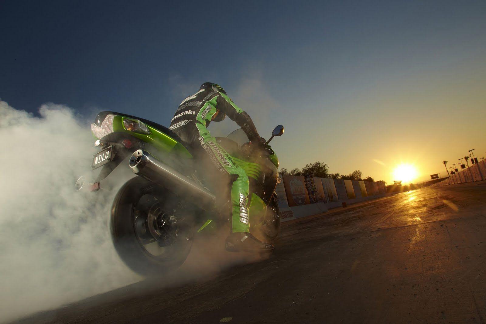 Kawasaki Ninja Zx 14 Wallpaper. Super Sport Bike Wallpaper