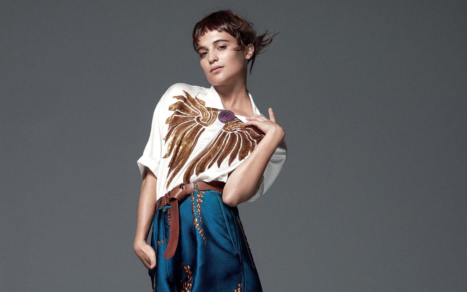 Alicia Vikander Fashion Outfit Wallpaper 62435 1920x1200px