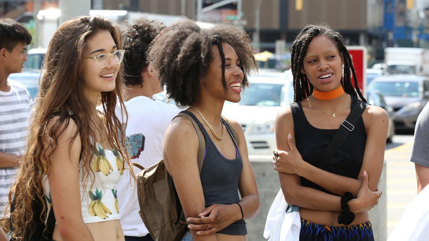 Review: Two exceptional films, 'Skate Kitchen' and 'Minding the Gap