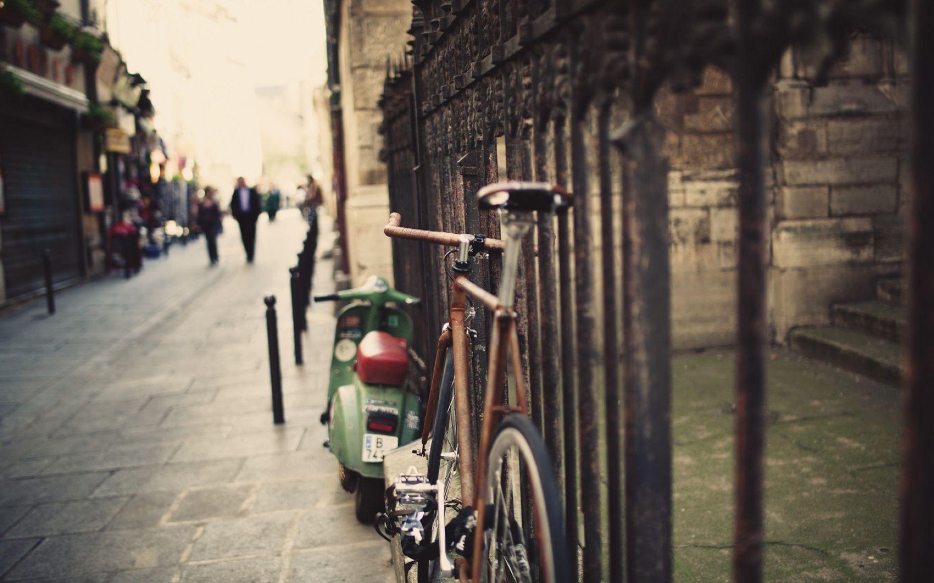 Vintage City Photography Bicycle Wallpaper: Desktop HD Wallpaper Free Image, Picture, Photo on DailyHDWallpaper.com