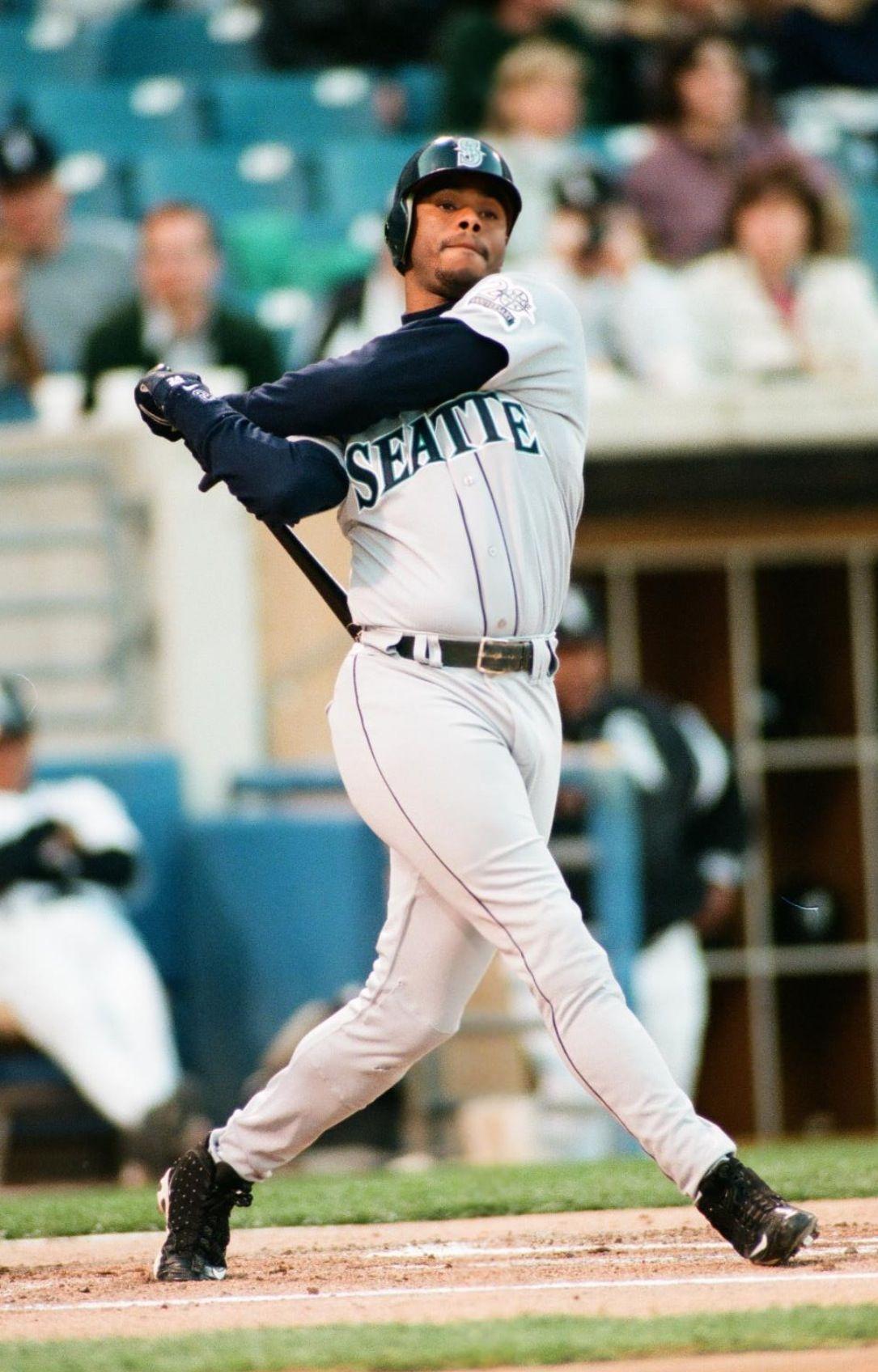 Ken Griffey Jr. was my favorite player growing up. I still think he