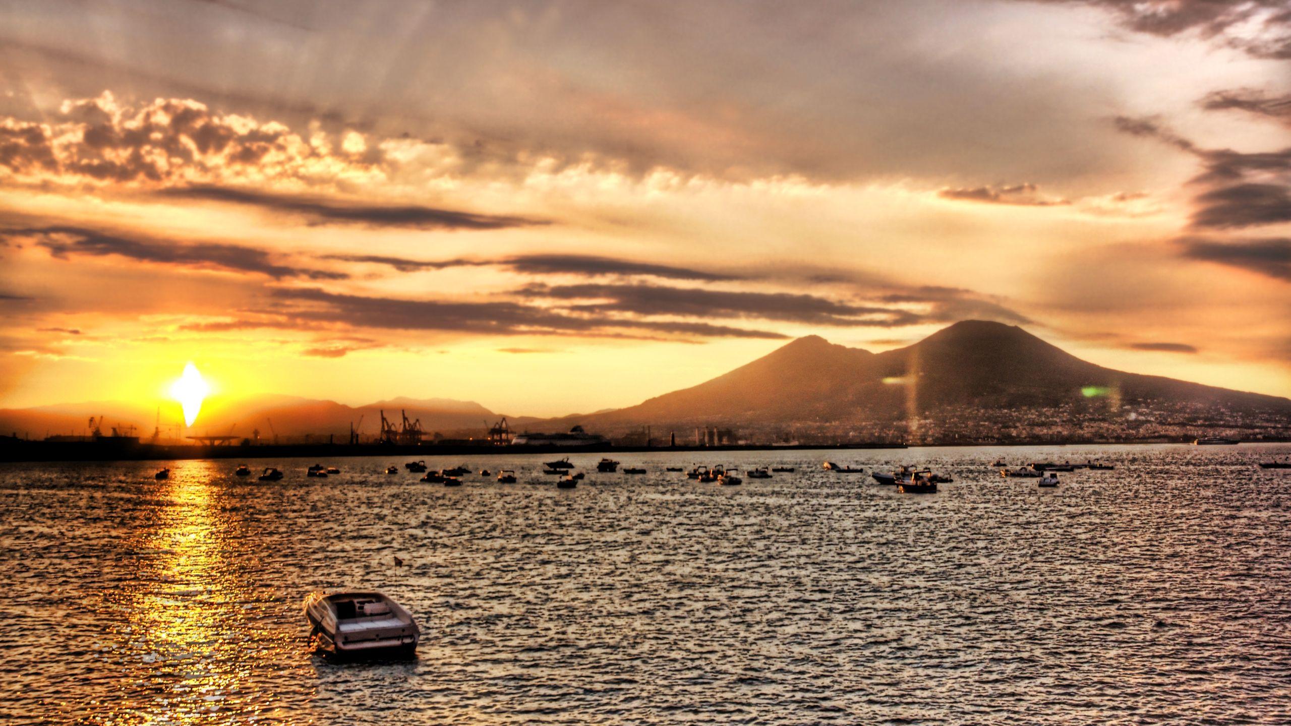 Pompeii and Mount Vesuvius by morning widescreen wallpaper. Wide