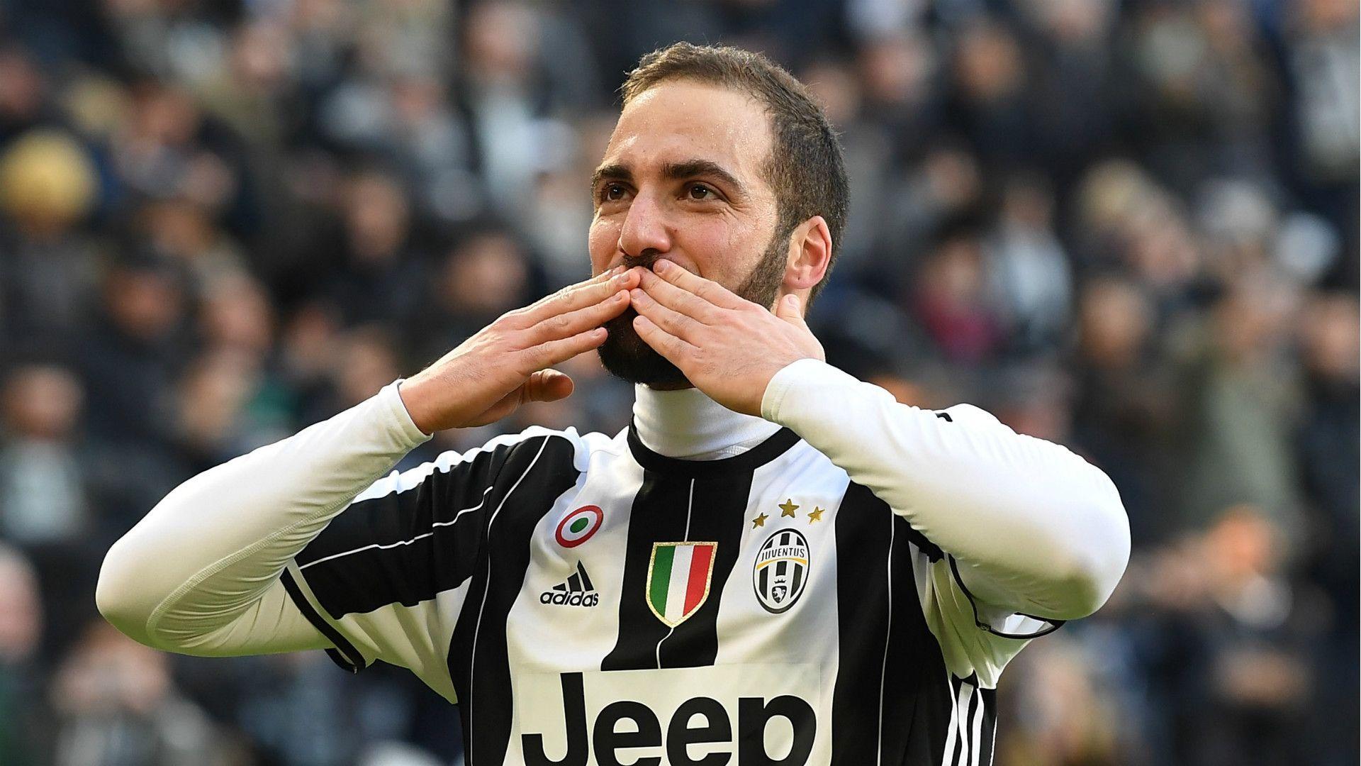 Higuain takes a swipe at Real Madrid: 'Juve don't whistle their own