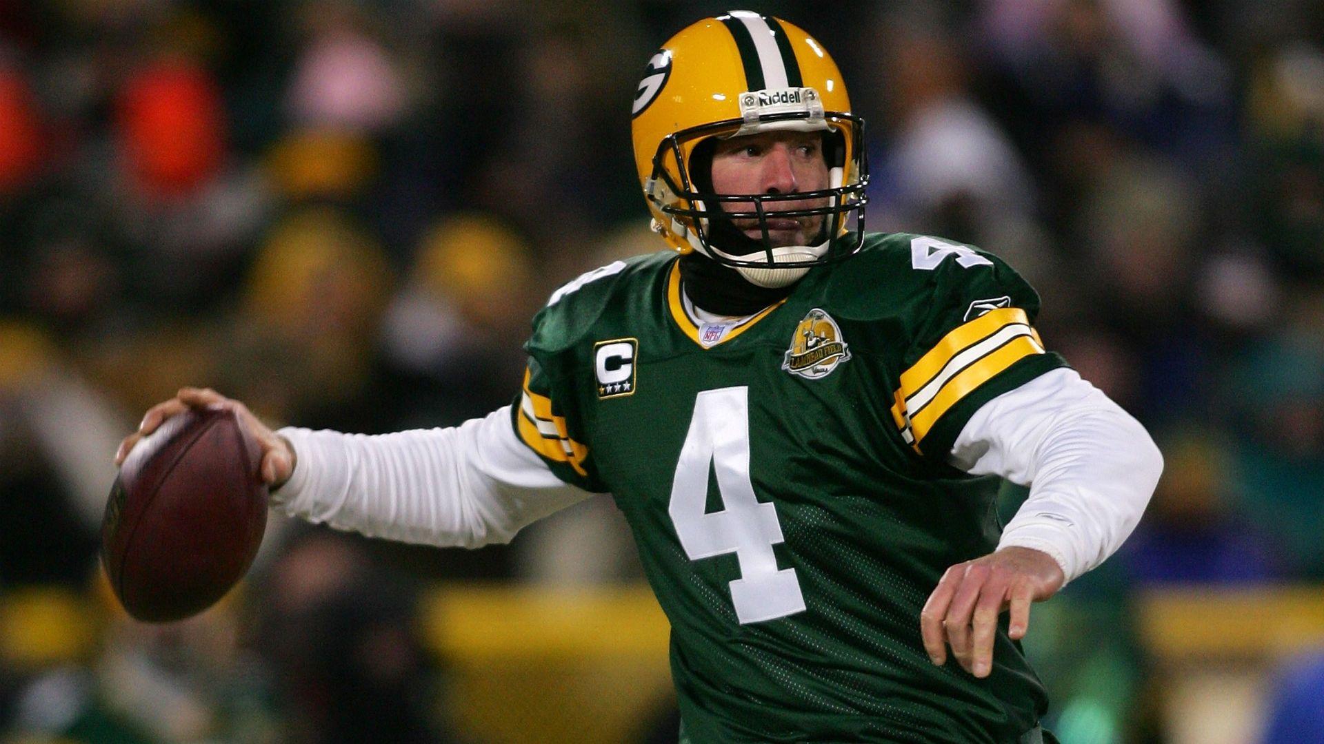 Seven stats that put Brett Favre in a class of his own